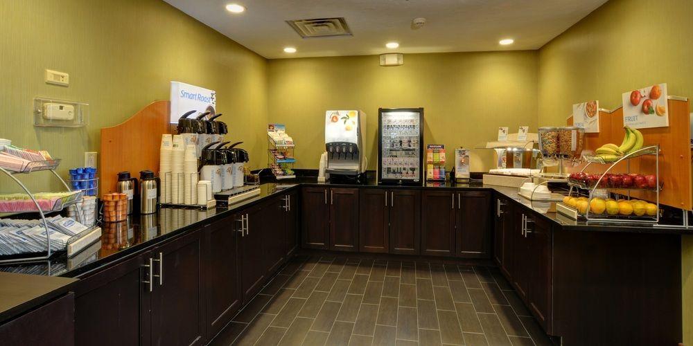 Holiday Inn Express & Suites Midwest City By Ihg Exterior foto
