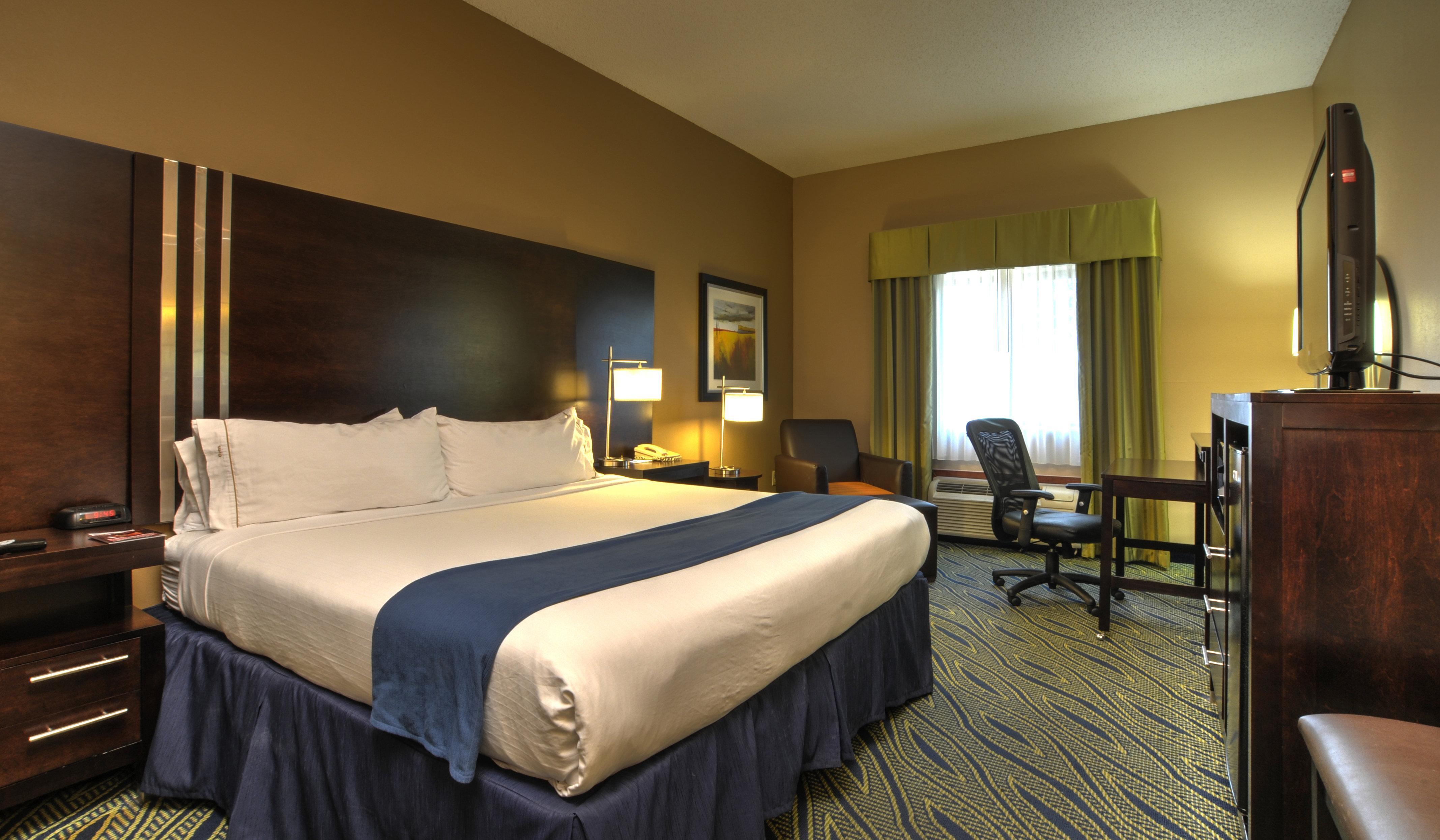 Holiday Inn Express & Suites Midwest City By Ihg Exterior foto