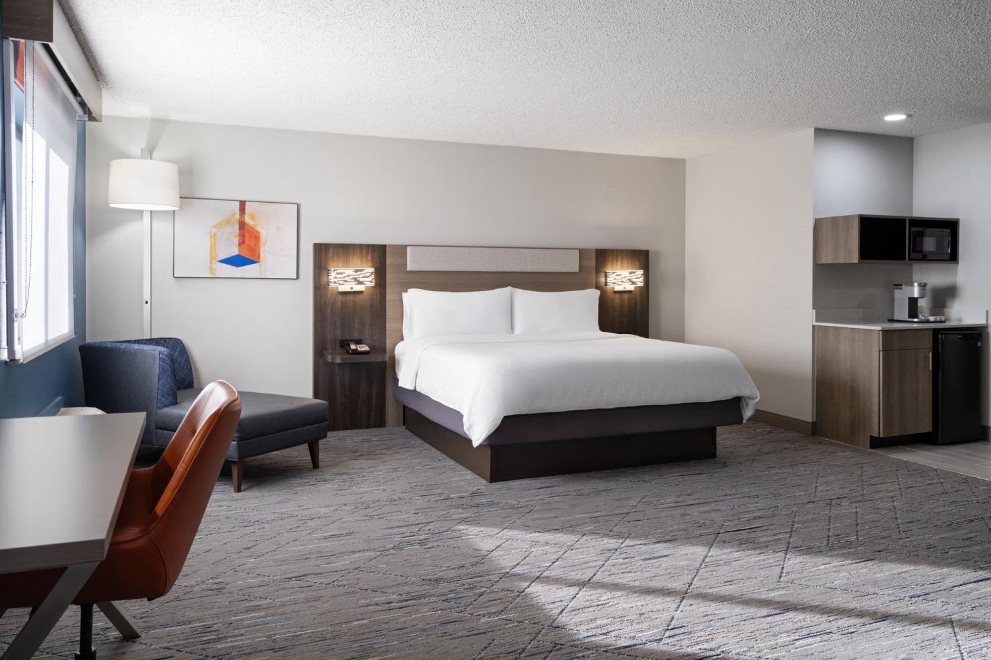 Holiday Inn Express & Suites Midwest City By Ihg Exterior foto
